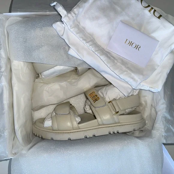 Dior Women's Cream Sandals - Picture 4 of 6